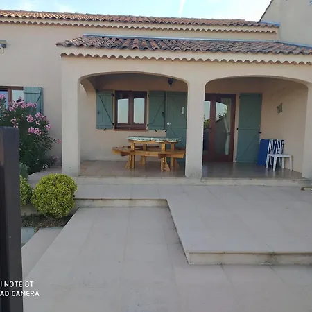 Feriehus Le Platane *