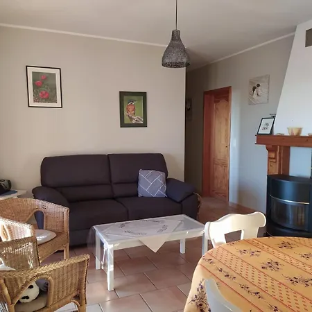 Holiday home Le Platane